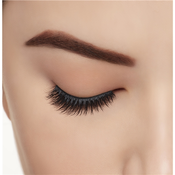 Ardell Aqua Lashes (Picture 5 of 6)