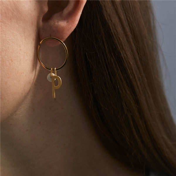 Design Letters Earring Hoops 24 mm Gold (Picture 3 of 3)