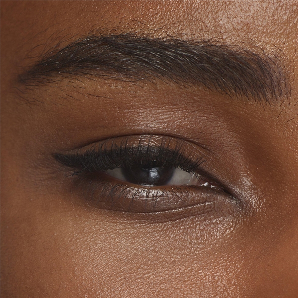 IsaDora Nature Enhanced Kajal Eyeliner (Picture 3 of 4)