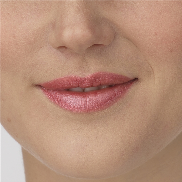 IsaDora The Perfect Moisture Lipstick (Picture 4 of 8)