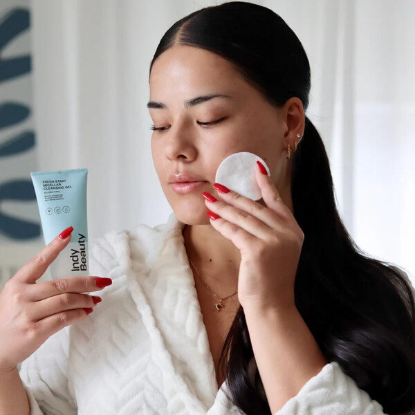 Indy Beauty Fresh Start Micellar Cleansing Gel (Picture 3 of 3)