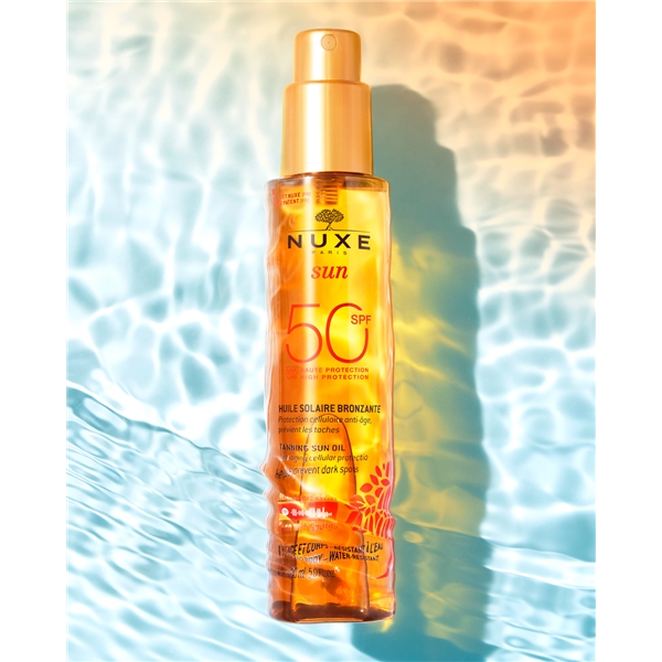 Nuxe Tanning Sun Oil SPF 50 (Picture 3 of 9)